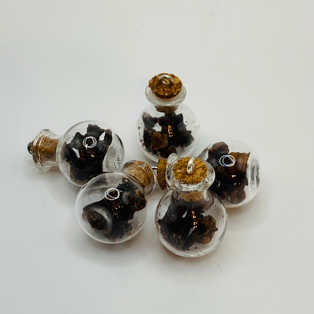 Bottle of Clove seed