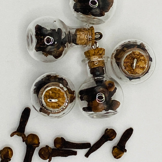 Bottle of Clove seed