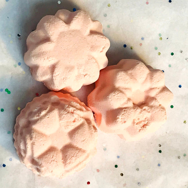 Shower Steamers. CONFIDENCE essential oil blend bathroom fragrance.